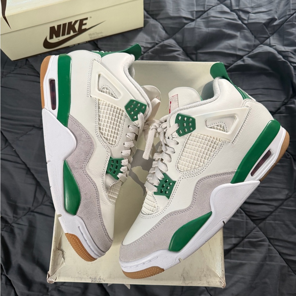 Jordan 4 sb